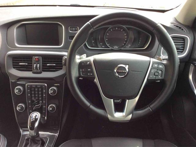 ボルボ V40