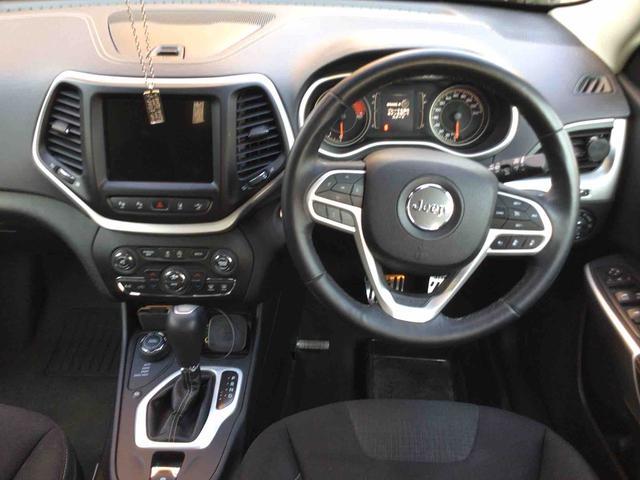 ジープ チェロキー