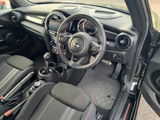 ミニ ＢＭＷ　ミニ