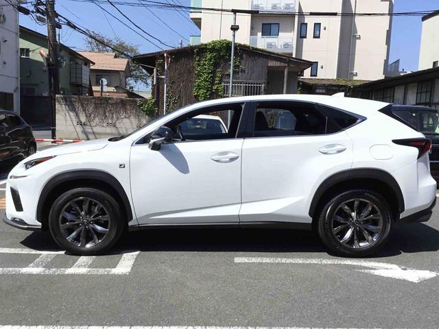 レクサス NX300