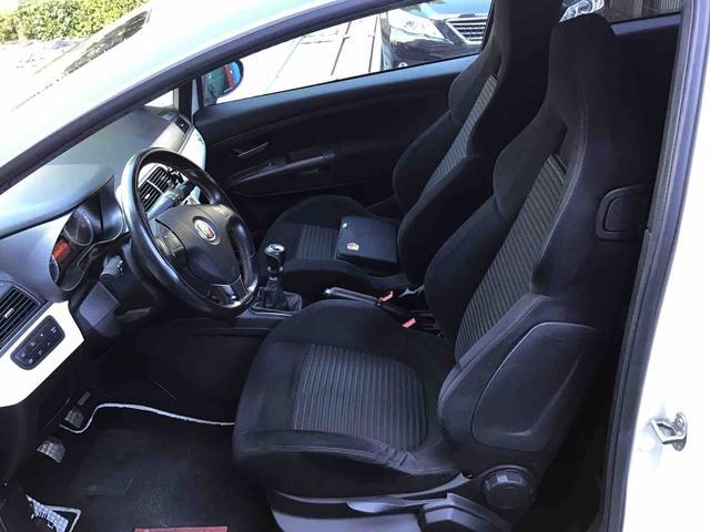 アバルト グランデ　プント