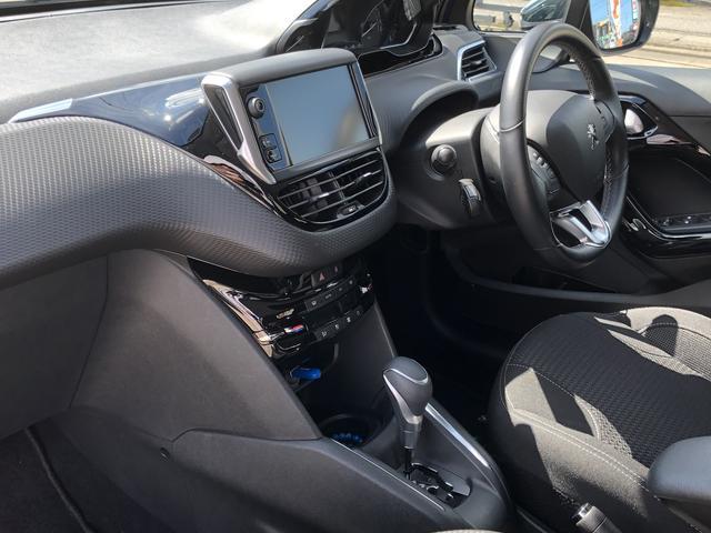 プジョー ２０８