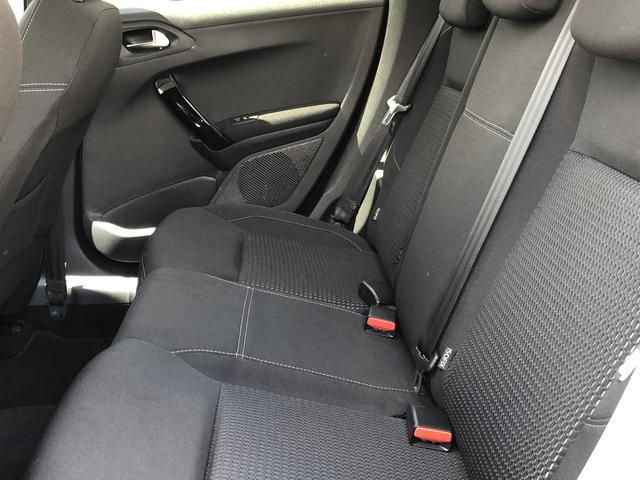 プジョー ２０８